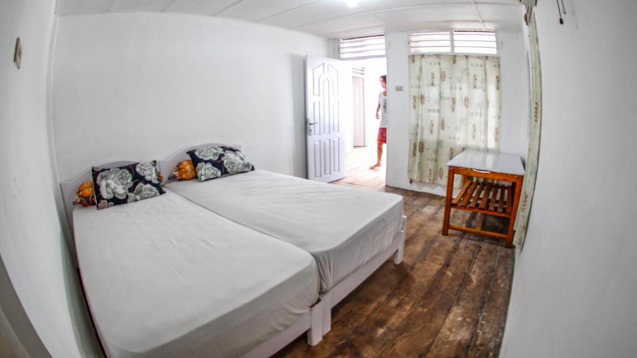Nias Surf Stay Lagudri Екстер'єр фото