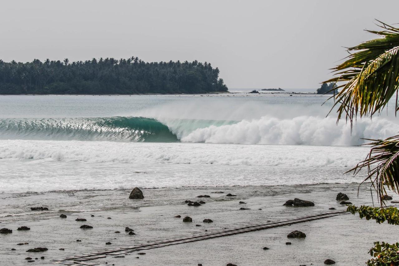Nias Surf Stay Lagudri Екстер'єр фото
